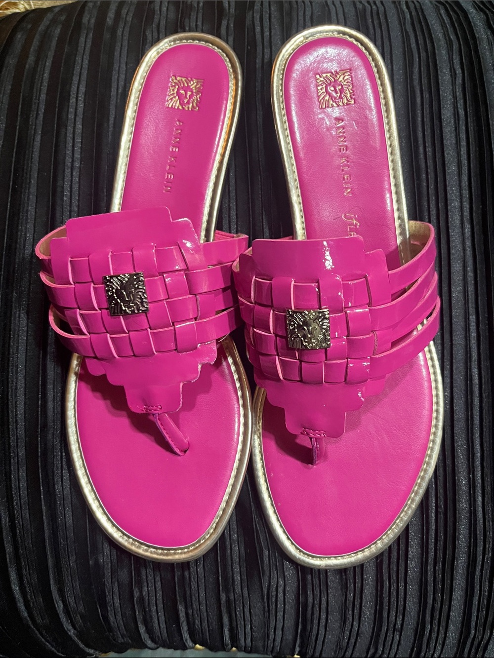 Anne Klein Hot Pink Woven Toe-Post Slide Sandals (SZ. 9)